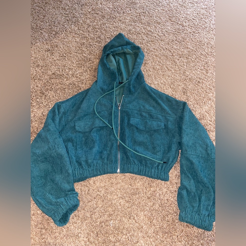Cropped Jacket, perfect for fall BARELY WORN